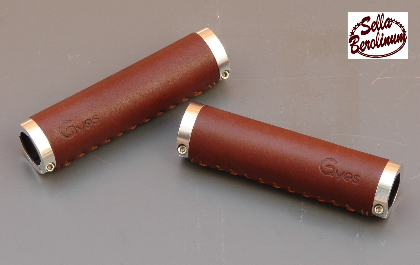 Ledergriffe B 1 in Dunkelbraun 130 - 130 mm lang