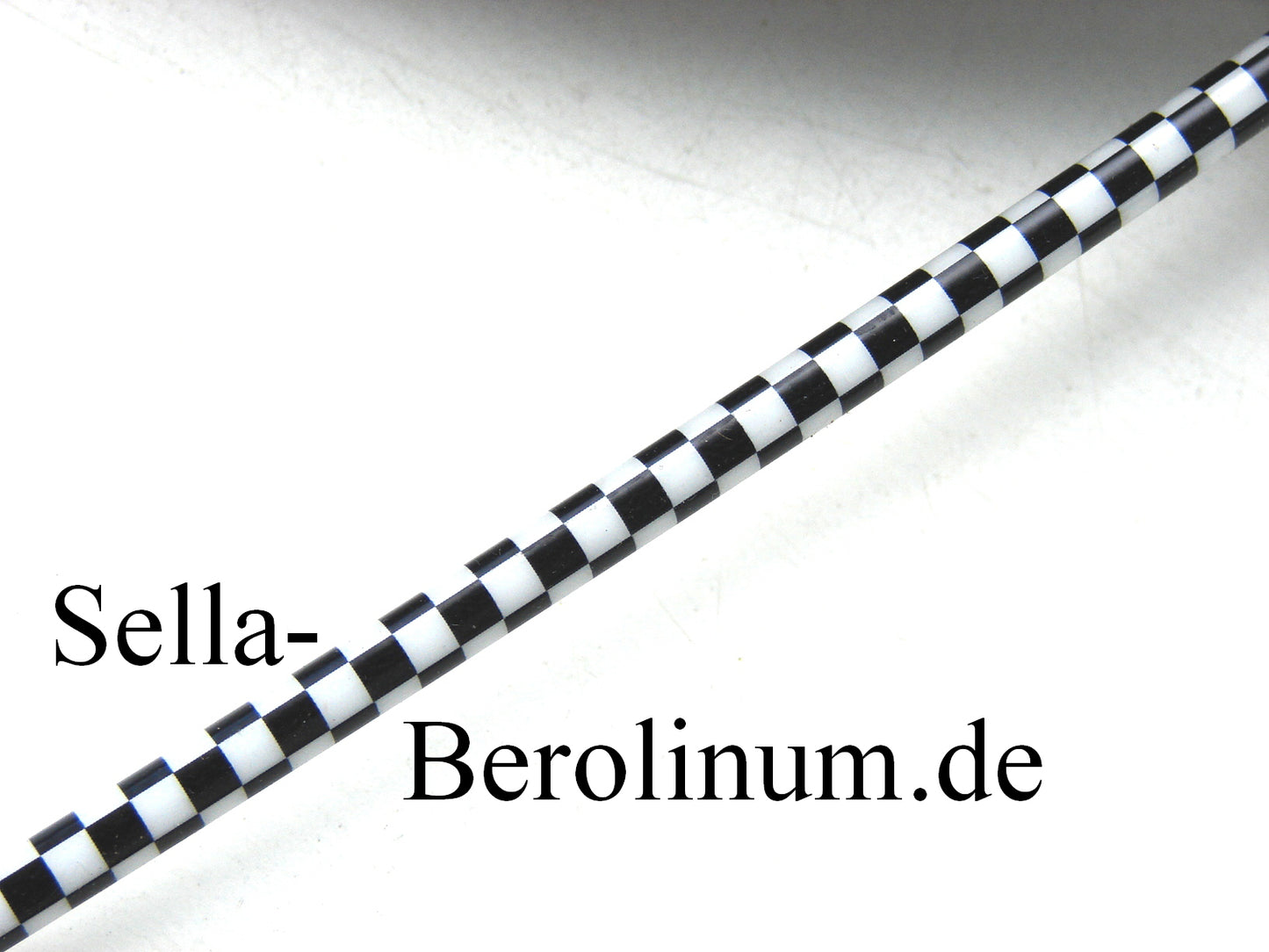 2,45 m Bremszug Hülle 5 mm Karo- Schwarz / Weiß