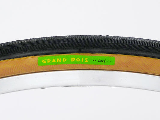 1 Paar 700C x 28 Grand Bois Cerf Vert "EL" Schwarz / Tan Faltreifen extra leger