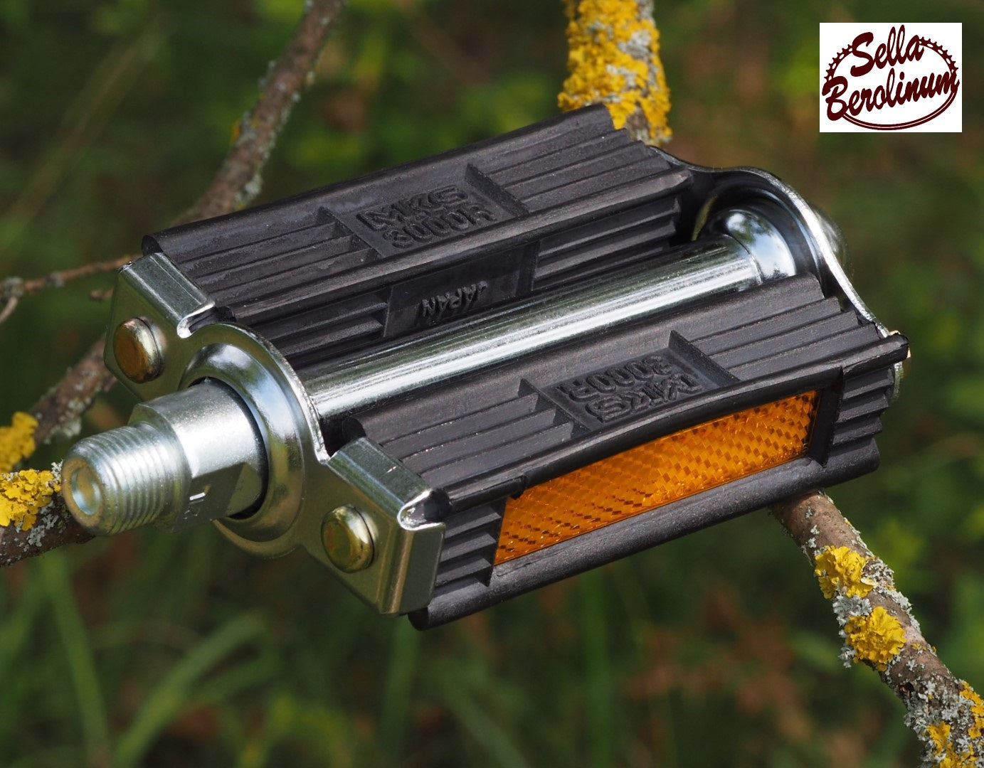 MKS 3000 R Blockpedale mit verchromtem Metallkörper, schwarzen Gummiauflagen und Reflektoren, 9/16 Zoll.