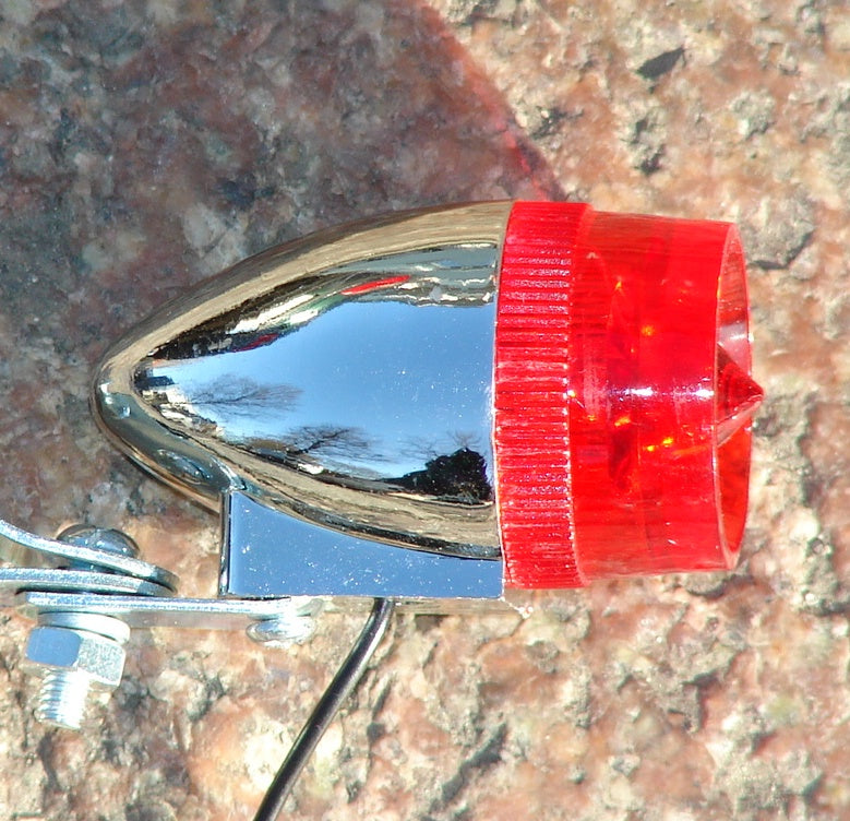 Mini Rücklicht Rot in verchromt kabelgebunden