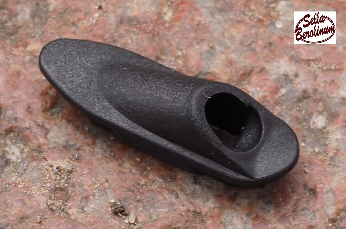Frame Plug f. Internal Cable Routing Black