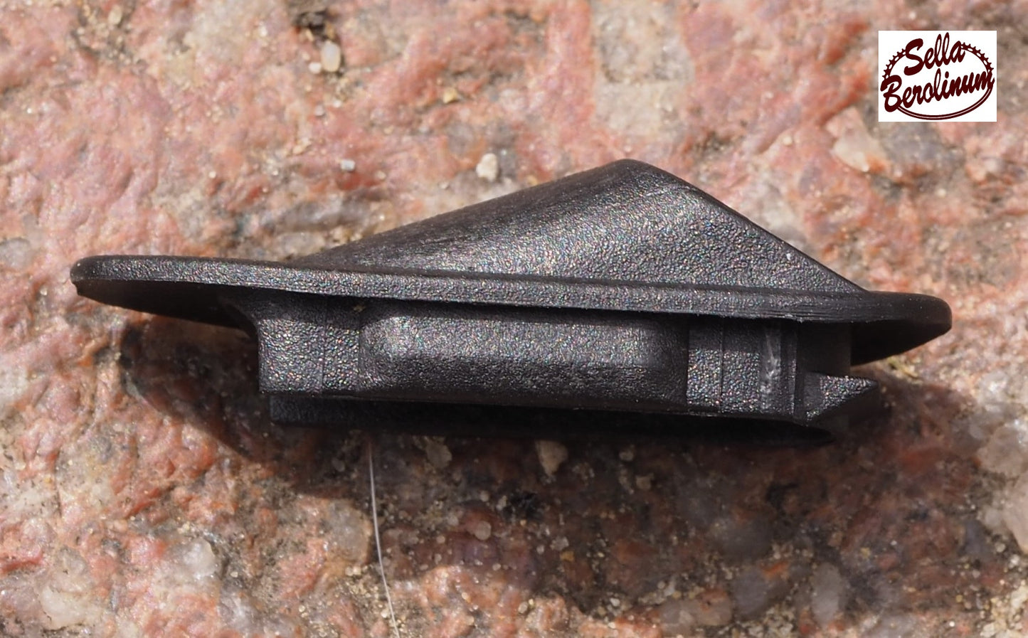 Frame Plug f. Internal Cable Routing Black